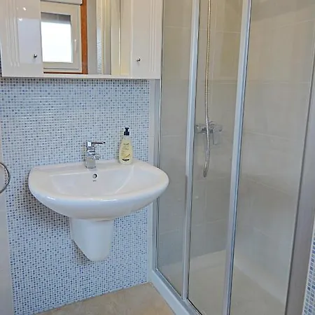 Con Piscina Proximo A * Саншеншо