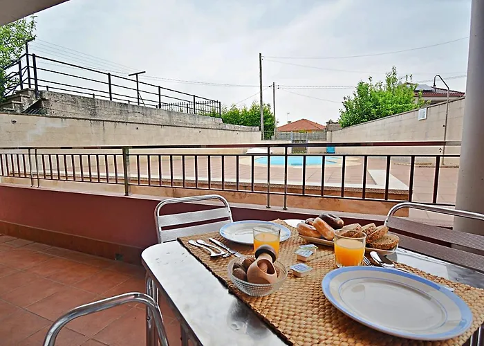Con Piscina Proximo A Апартаменты Санхенхо